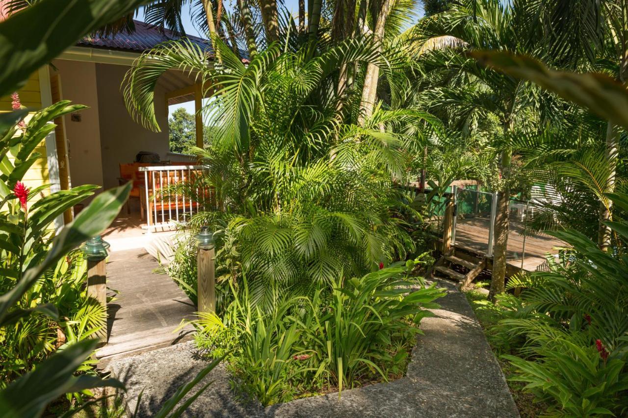Les Jardins De L'Esperance Villa Bouillante Exteriör bild